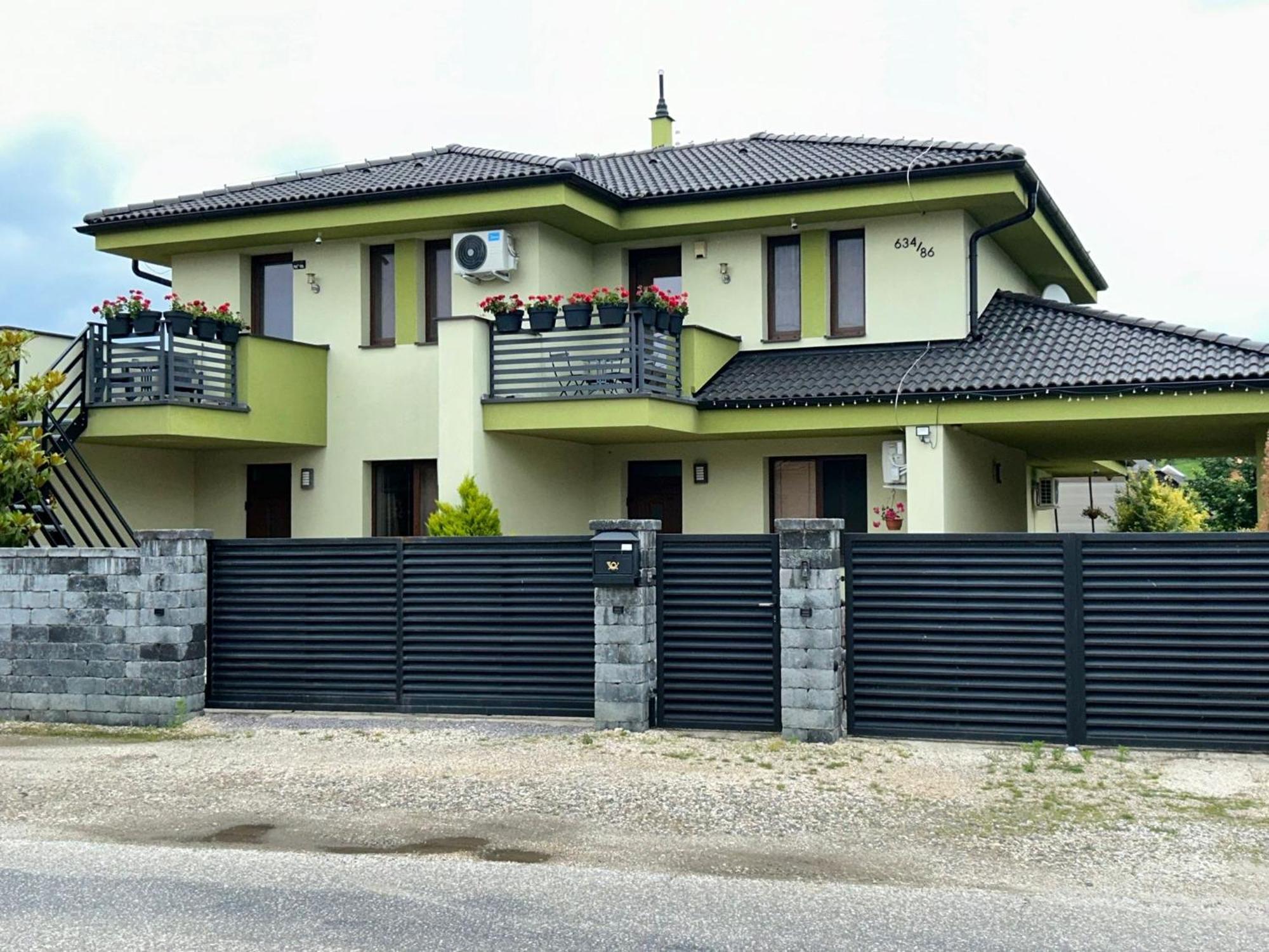 Apartmany Zeleny Dom Podhájska Extérieur photo